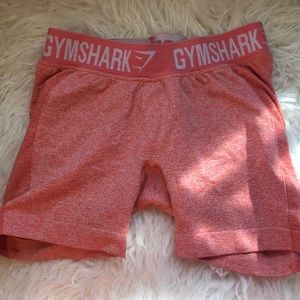 Gymshark flex shorts in the color peach💕